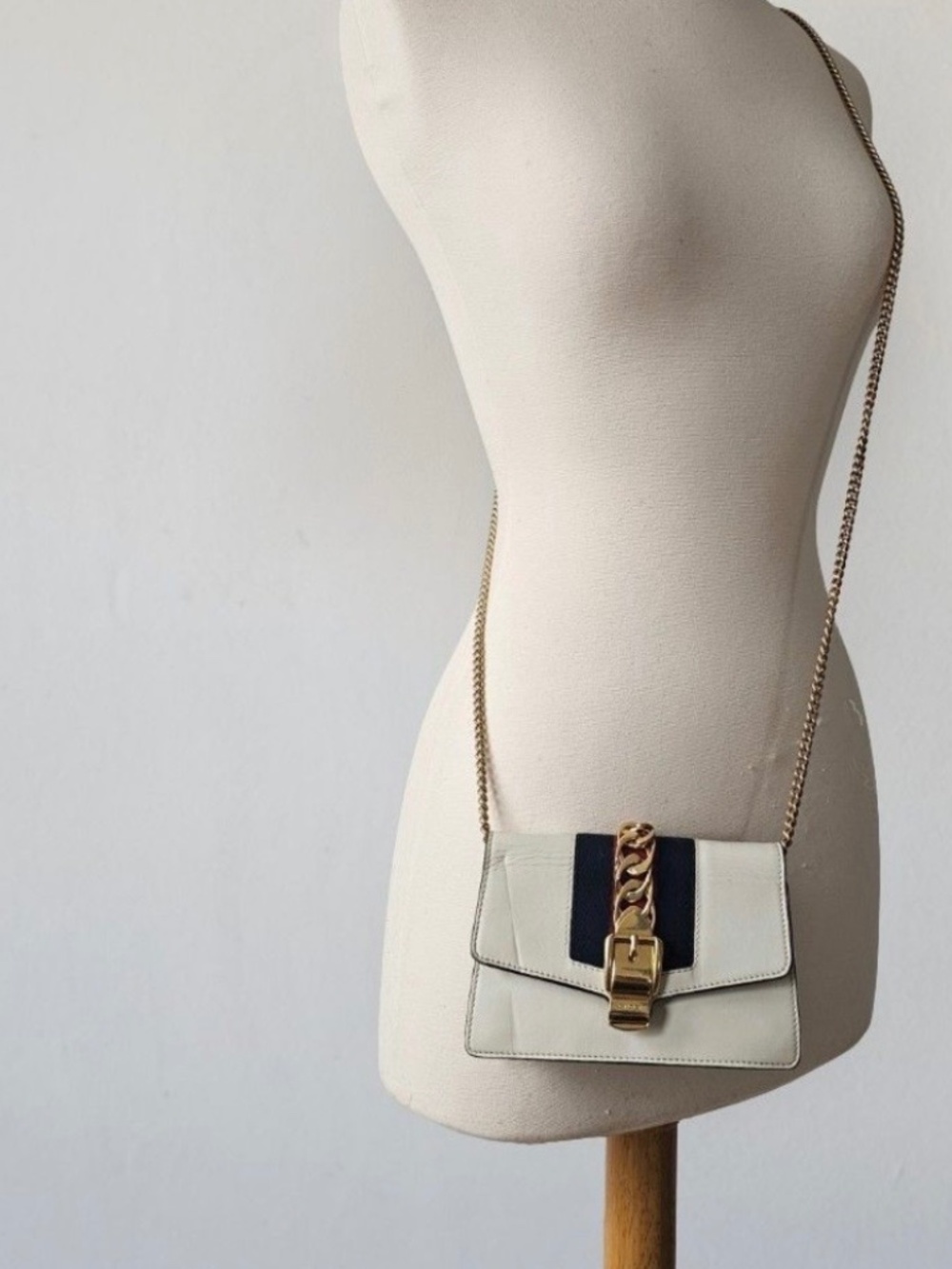 Gucci Sylvie super mini - Picture 1 of 16